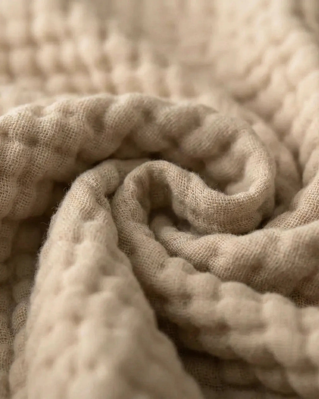 Muslin Blanket in Dune detail